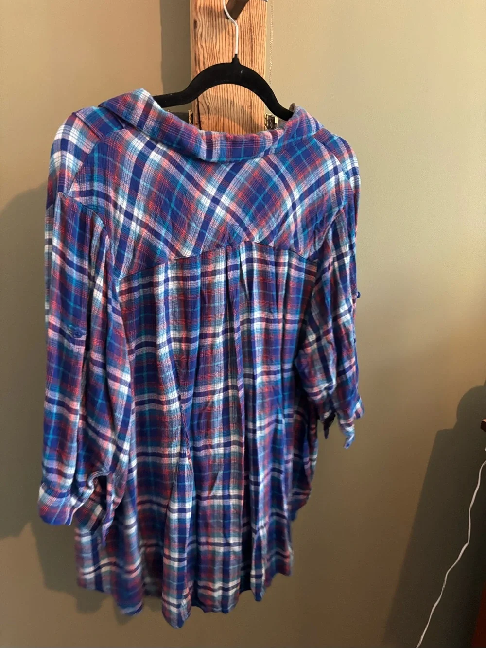 132.) DC Jeans / Plaid Top / 3/4 Sleeve / Casual - Picture 3 of 6